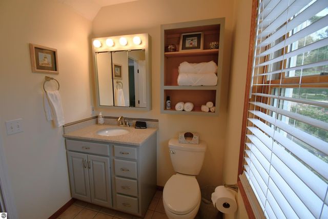 206 W Carpenter Street, Charlevoix, MI 49720