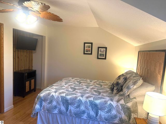 206 W Carpenter Street, Charlevoix, MI 49720