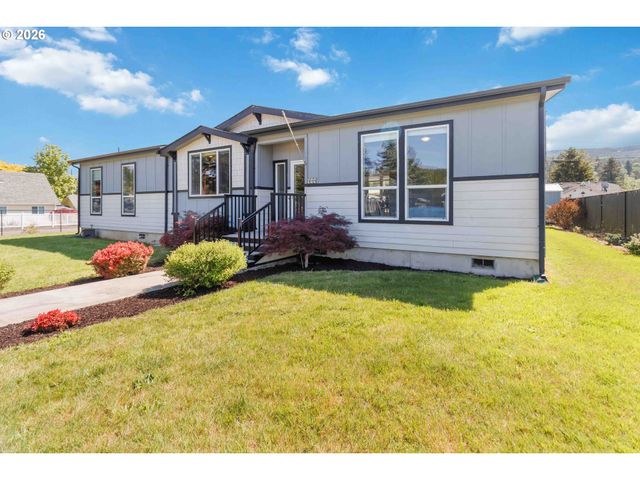 414 JACKSON St, Ryderwood, WA 98581
