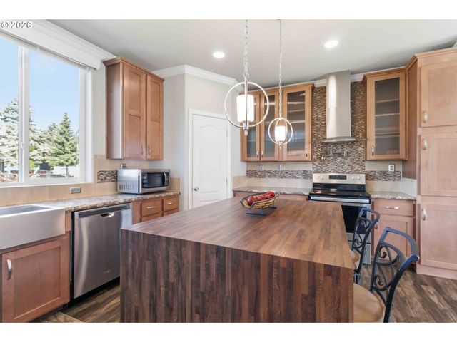414 JACKSON St, Ryderwood, WA 98581