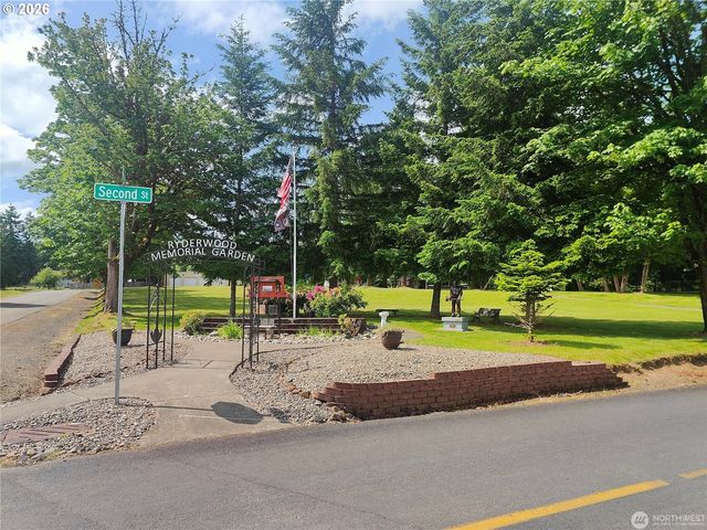 414 JACKSON St, Ryderwood, WA 98581