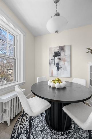 42 Linnaean St 15, Cambridge, MA 02138