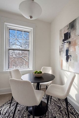 42 Linnaean St 15, Cambridge, MA 02138