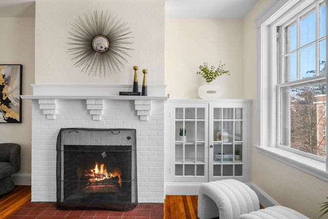 42 Linnaean St 15, Cambridge, MA 02138