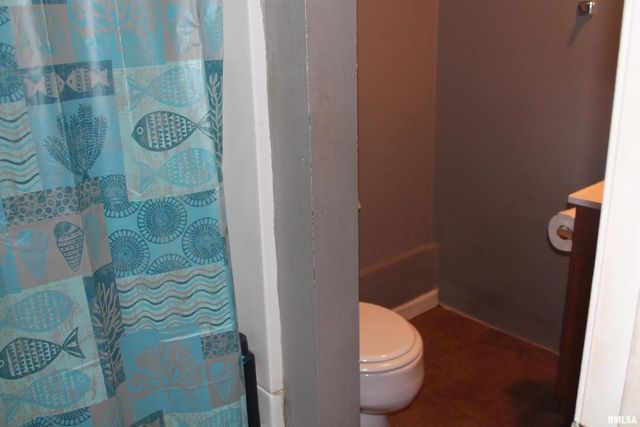 605 W Freeman Street, Carbondale, IL 62901