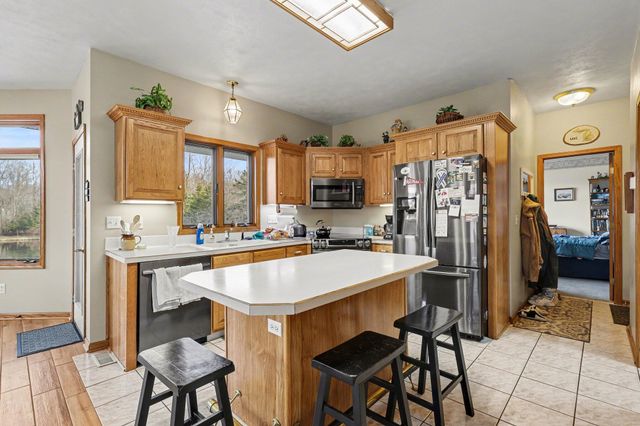 3694 142nd Avenue, Holland, MI 49424