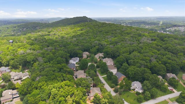 1667 Kirkwood Pl, Brentwood, TN 37027