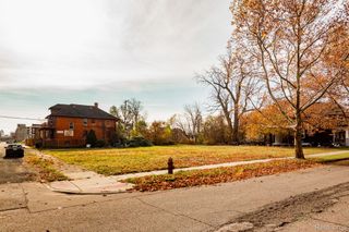 600 SMITH Street, Detroit, MI 48202