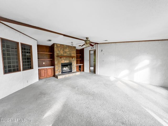 8435 MONCRIEF-DINSMORE Road, Jacksonville, FL 32219