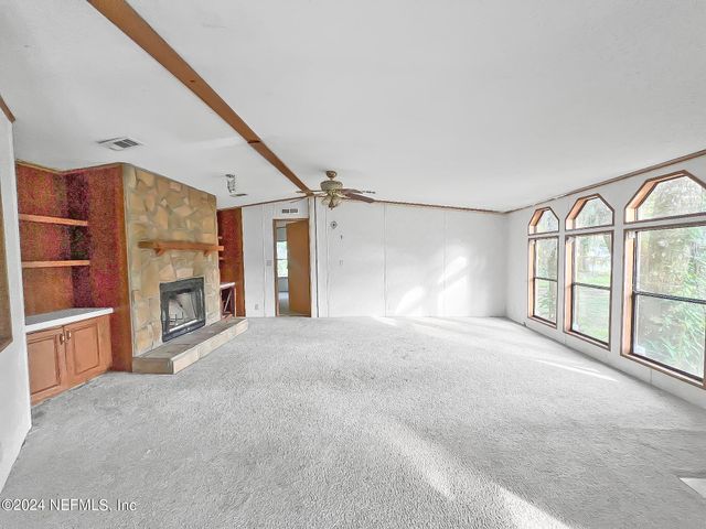 8435 MONCRIEF-DINSMORE Road, Jacksonville, FL 32219