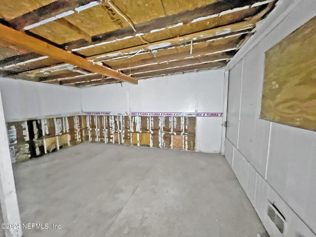 8435 MONCRIEF-DINSMORE Road, Jacksonville, FL 32219