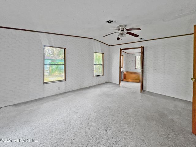 8435 MONCRIEF-DINSMORE Road, Jacksonville, FL 32219