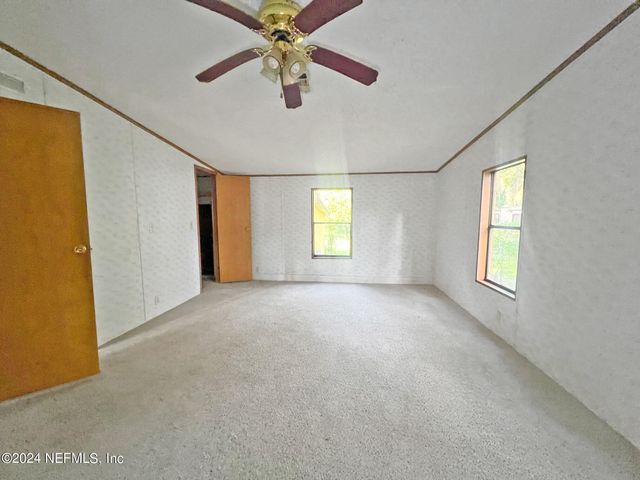 8435 MONCRIEF-DINSMORE Road, Jacksonville, FL 32219