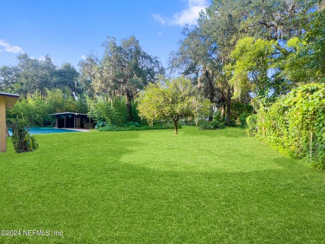 8435 MONCRIEF-DINSMORE Road, Jacksonville, FL 32219