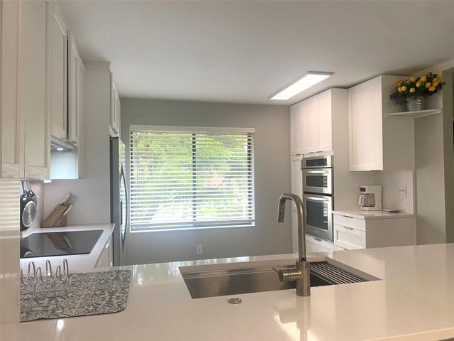 11231 Green Lake Drive 202, Boynton Beach, FL 33437