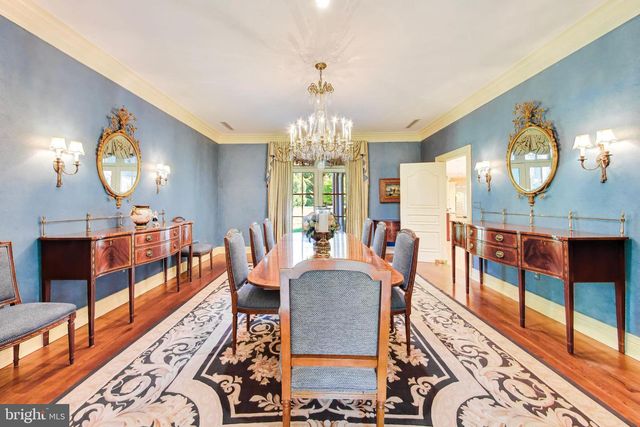 9001 PERSIMMON TREE RD, Potomac, MD 20854