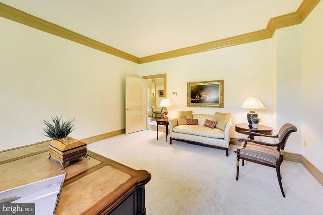 9001 PERSIMMON TREE RD, Potomac, MD 20854
