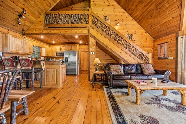 222 Brooks Ridge Road, Mineral Bluff, GA 30559