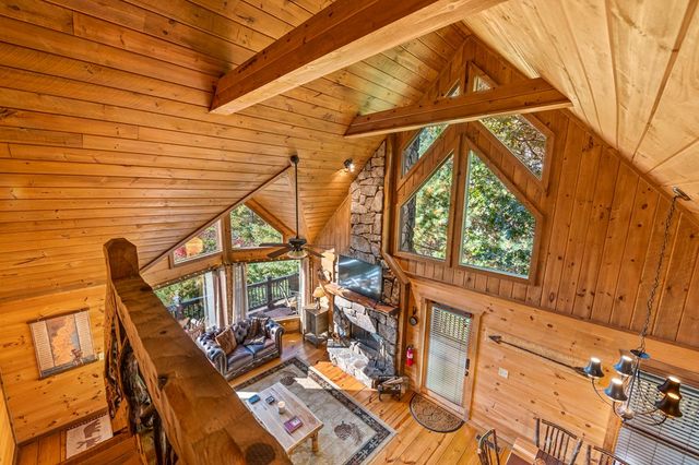 222 Brooks Ridge Road, Mineral Bluff, GA 30559