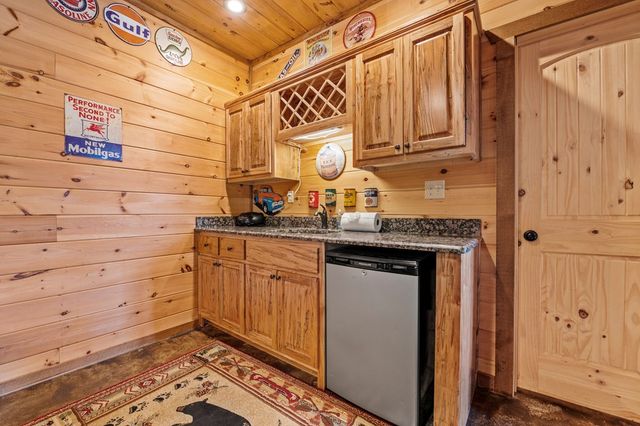 222 Brooks Ridge Road, Mineral Bluff, GA 30559