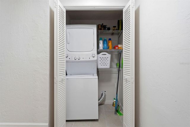 1750 WINSTAN AVENUE, Englewood, FL 34223