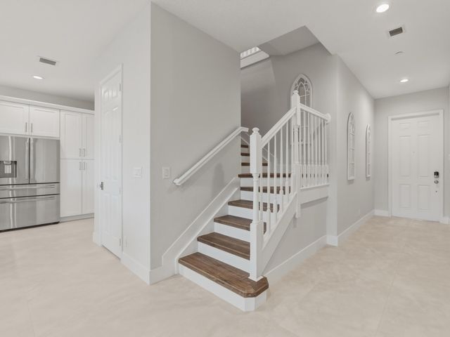 34 Lancaster Road, Boynton Beach, FL 33426