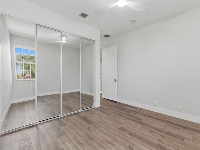 34 Lancaster Road, Boynton Beach, FL 33426