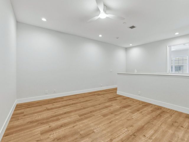 34 Lancaster Road, Boynton Beach, FL 33426