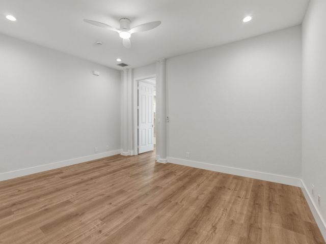 34 Lancaster Road, Boynton Beach, FL 33426