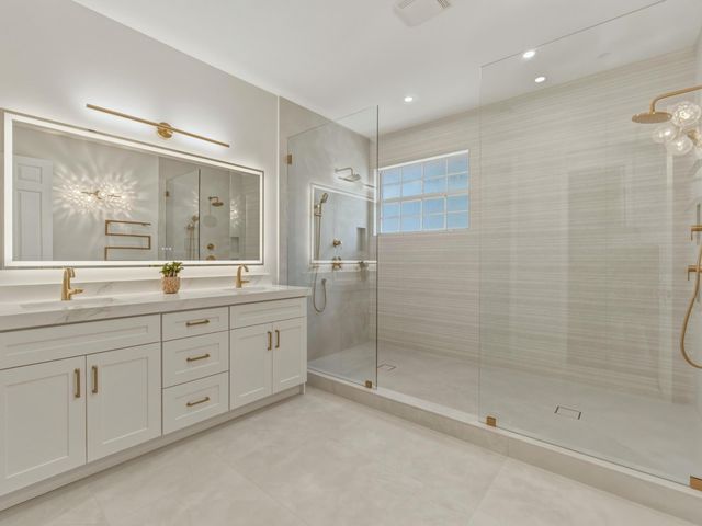 34 Lancaster Road, Boynton Beach, FL 33426