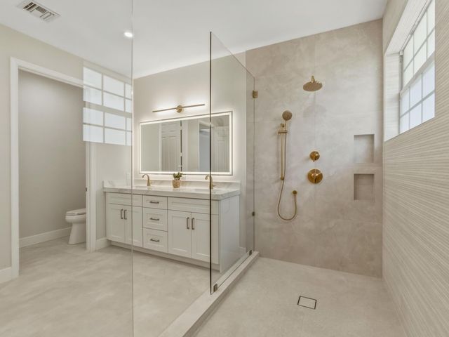 34 Lancaster Road, Boynton Beach, FL 33426