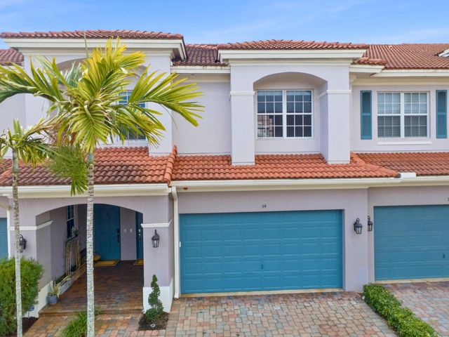 34 Lancaster Road, Boynton Beach, FL 33426