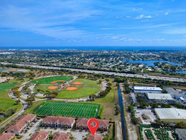 34 Lancaster Road, Boynton Beach, FL 33426