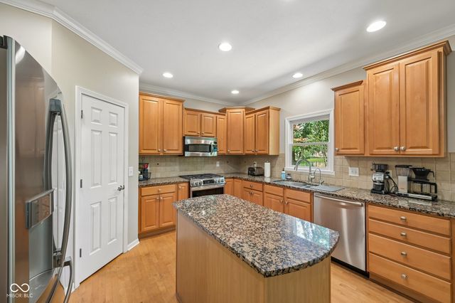 10308 Woods Edge Drive, Fishers, IN 46037