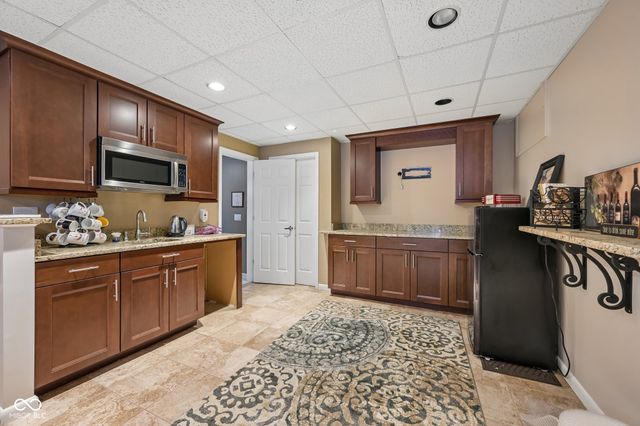 10308 Woods Edge Drive, Fishers, IN 46037