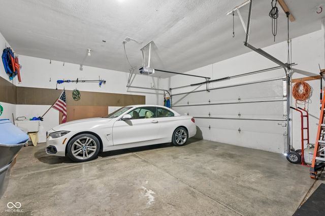 10308 Woods Edge Drive, Fishers, IN 46037