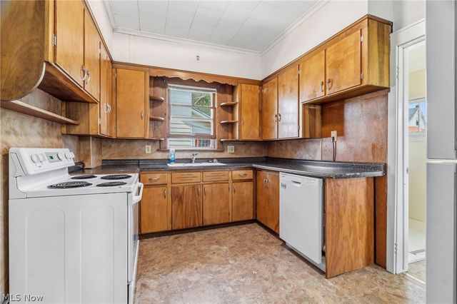 2138 Watson Avenue, Alliance, OH 44601
