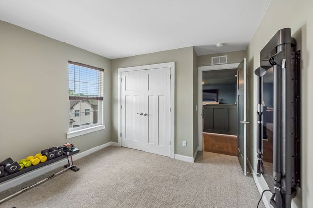 280 Blackpool Dr, Nashville, TN 37211