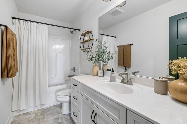 280 Blackpool Dr, Nashville, TN 37211