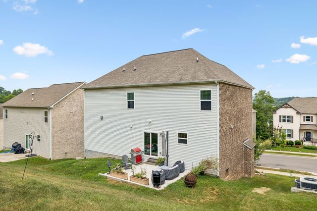280 Blackpool Dr, Nashville, TN 37211