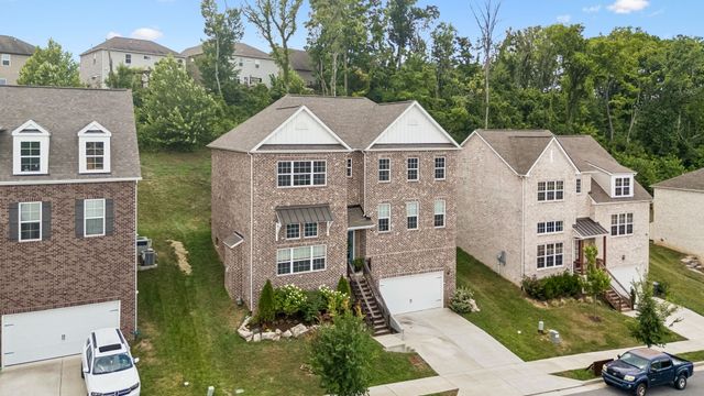 280 Blackpool Dr, Nashville, TN 37211