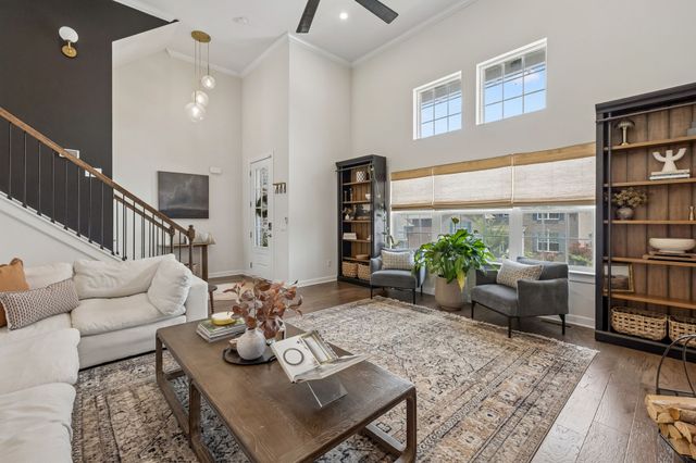 280 Blackpool Dr, Nashville, TN 37211