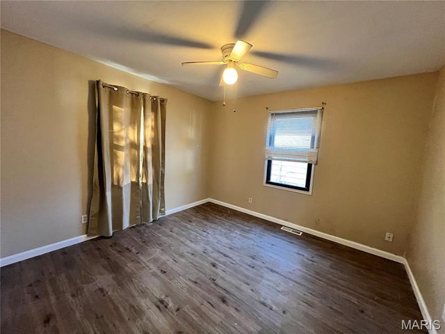 2390 Teakwood Manor Drive, Florissant, MO 63031