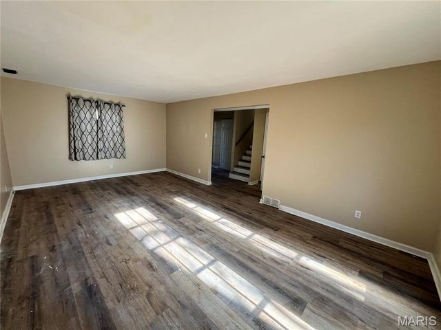 2390 Teakwood Manor Drive, Florissant, MO 63031