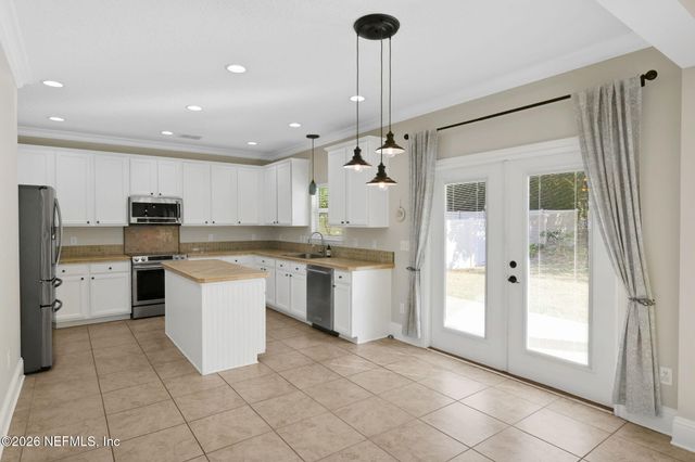 2818 WOODBRIDGE CROSSING Court, Green Cove Springs, FL 32043