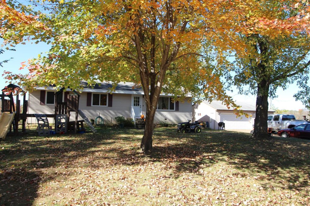 17655 London Street NE, Ham Lake, MN 55304