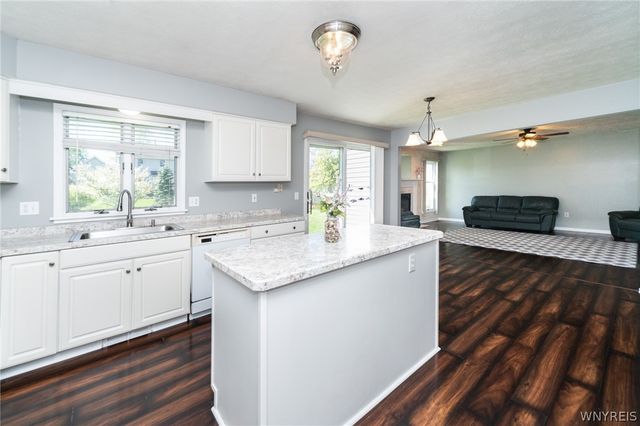 381 Old Country Road, Greece, NY 14612