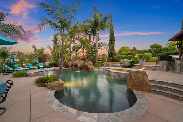11375 Paymogo, San Diego, CA 92129