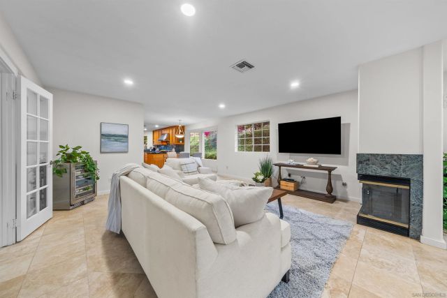 11375 Paymogo, San Diego, CA 92129