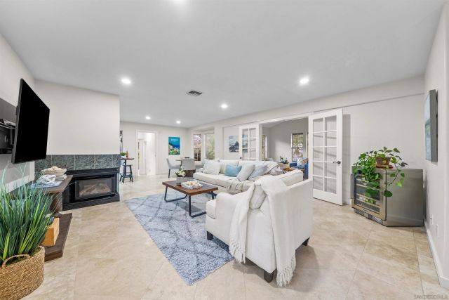 11375 Paymogo, San Diego, CA 92129